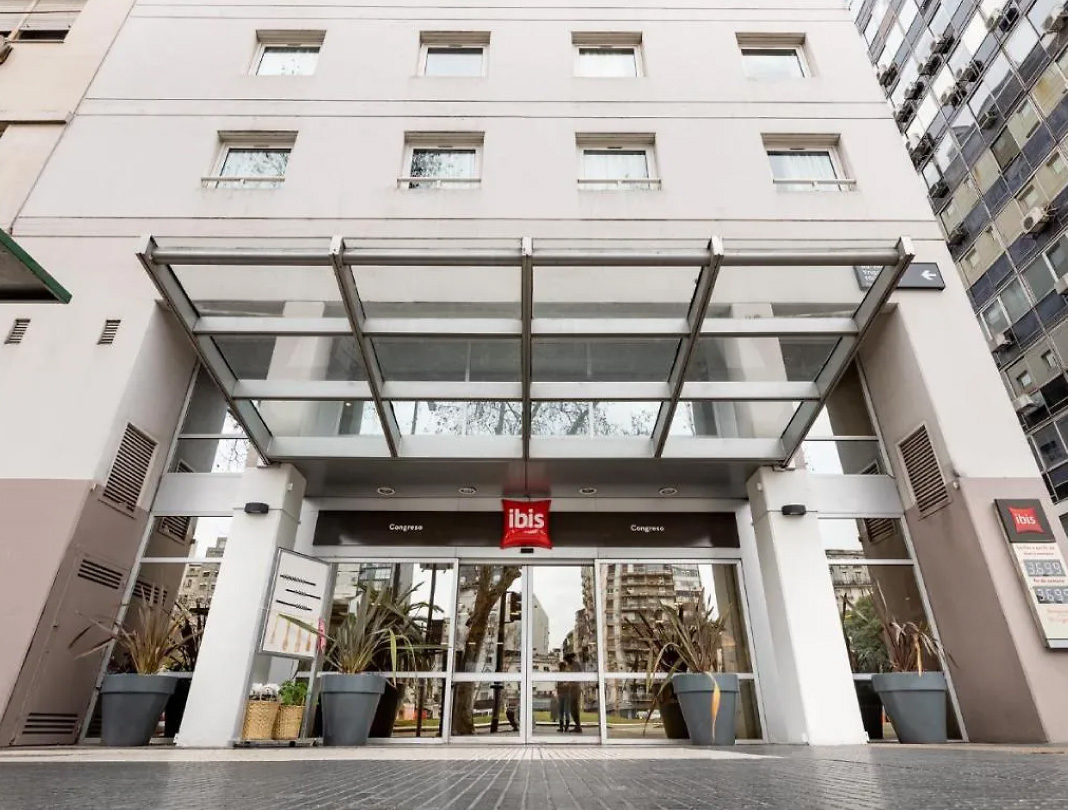 Ibis Congreso & Gray Line City Tour